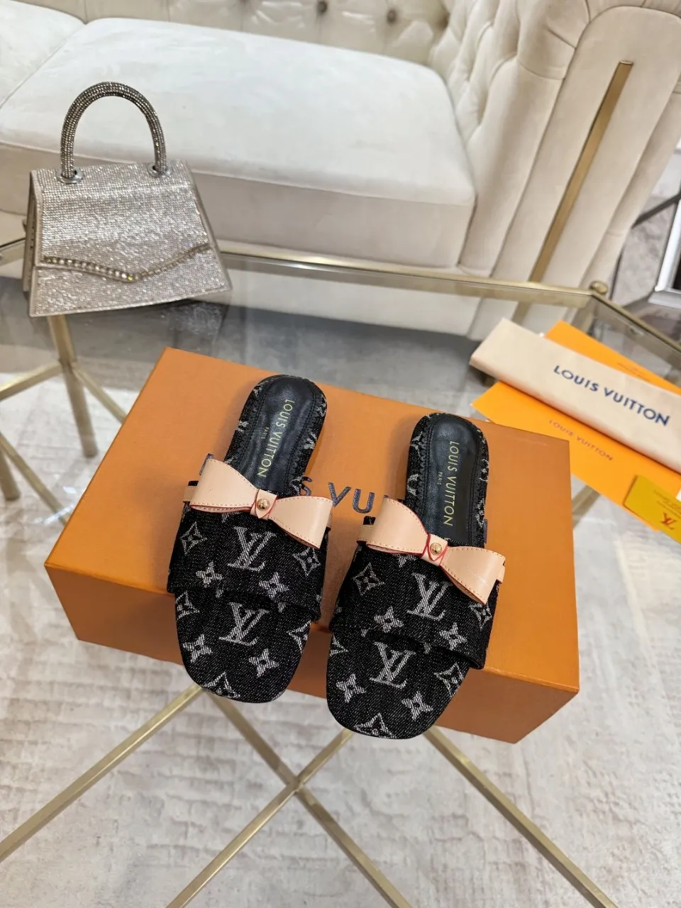👟👟Ex-factory price 340👟👟 Genuine leather sole +40 Lv denim jacquard slippers, ex-factory price 70-43 Leather sole +40
